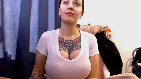 Ann online show from February 23, 12:15 pm