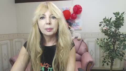 Anna Ditrih online show from February 19, 12:33 pm