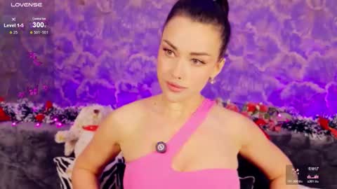 AnnaConda online show from January 12, 6:02 pm