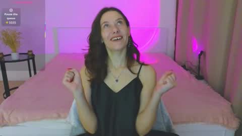 annaabels online show from November 15, 11:17 pm