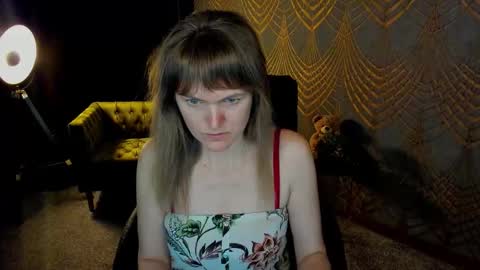 Annabel online show from March 21, 7:02 am