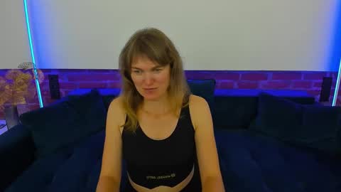 Annabel online show from November 27, 6:44 pm