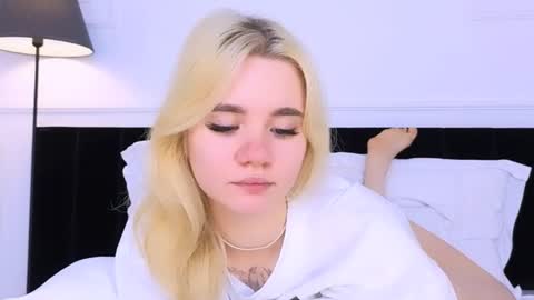 AnnaBelle online show from September 16, 2:08 am