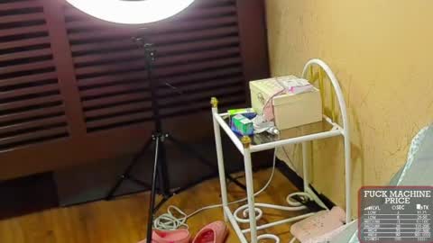       online show from April 17, 2:02 am