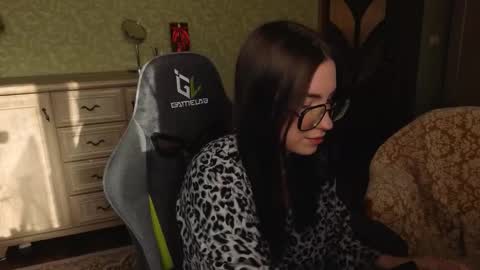 anneaverry online show from February 3, 10:53 am