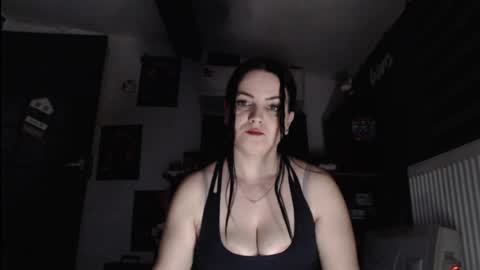 annebellee69 online show from April 4, 7:23 pm