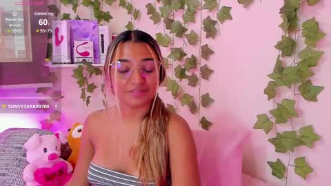 Anne online show from February 24, 8:47 pm