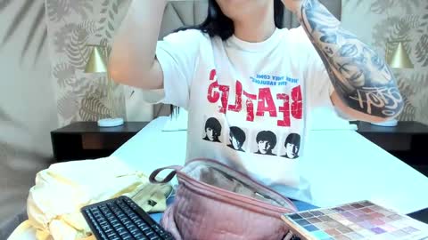 Anne online show from May 28, 3:26 am