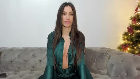 AnneMarieee online show from December 23, 10:53 am