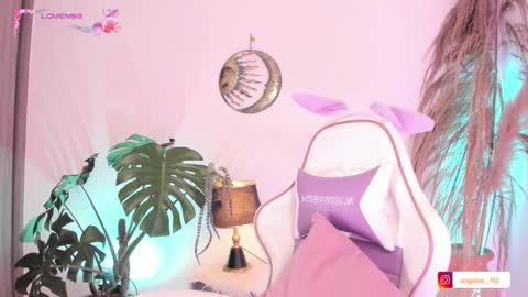 Angel online show from September 17, 5:00 pm