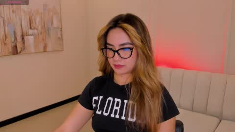 Annie Monroe online show from February 28, 11:53 am