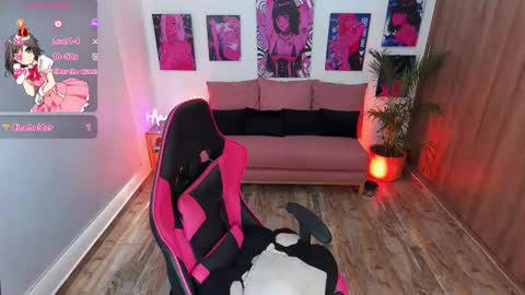 Annie FROM 8AM TO 4PM CDT online show from February 21, 7:10 pm