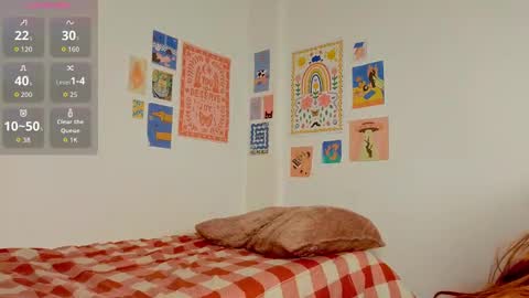 annietinky online show from September 17, 12:14 pm