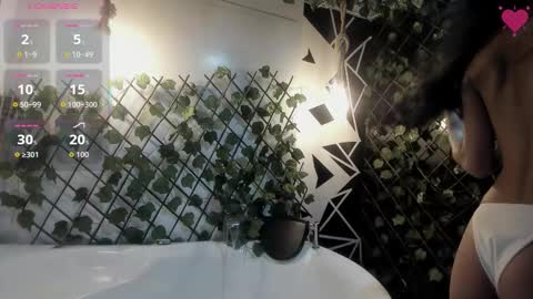 Annie Evans  online show from September 20, 3:21 pm