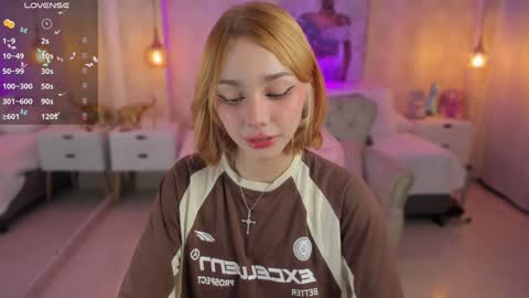 VIVIANNA online show from December 28, 3:47 am