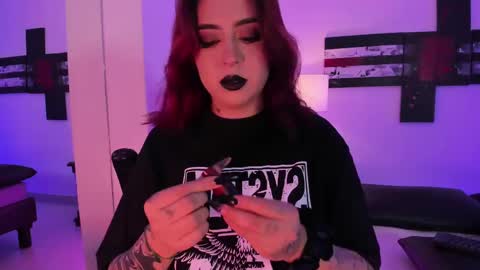 Annika online show from February 11, 12:15 pm