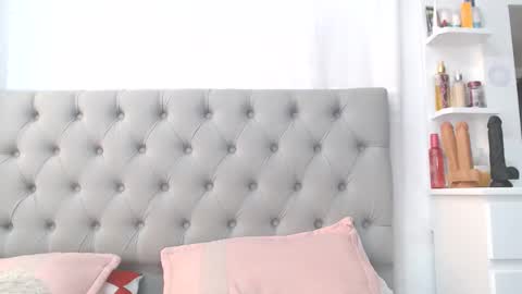 anntonella_squirt online show from November 27, 12:30 pm