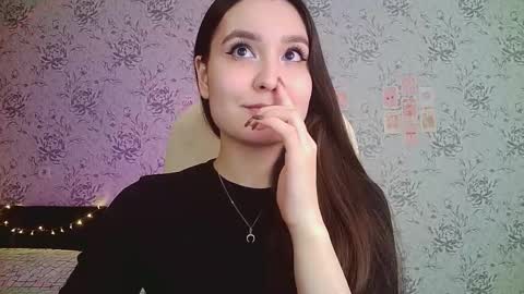 Annie online show from October 11, 8:44 pm