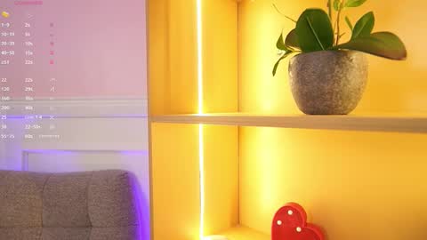 Ana online show from November 10, 11:49 am