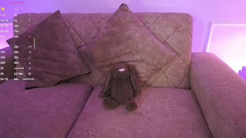 Ana online show from April 9, 11:37 am