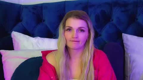 annyraii online show from February 10, 6:27 am