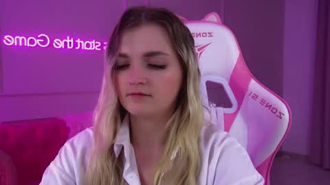 annyraii online show from February 20, 6:53 pm