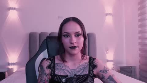 AnnyT online show from December 21, 9:30 pm