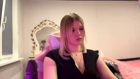 annyvibess online show from May 17, 7:24 pm