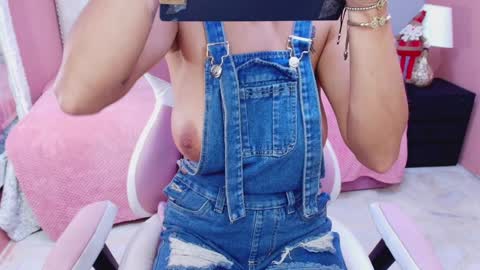 AnnyXhot online show from January 14, 2:53 pm