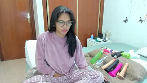 anthonela_hotsex online show from December 15, 11:59 am