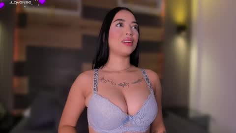 Anthonella Sweet online show from November 25, 11:45 am