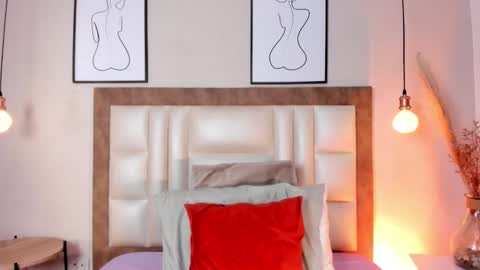 AntonellaHall  online show from March 27, 6:52 pm