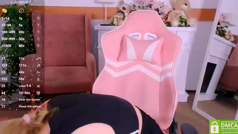 antonia_ferrero online show from February 4, 8:50 am