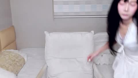 Aina online show from April 12, 2:31 pm