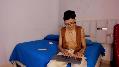 antony_d_ossa online show from May 10, 9:28 pm