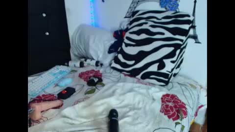 any mour online show from December 19, 11:19 pm