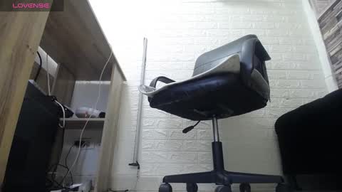 Aprhillove online show from October 6, 9:08 pm