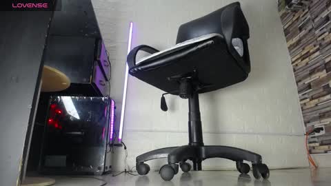 Aprhillove online show from February 19, 7:16 pm