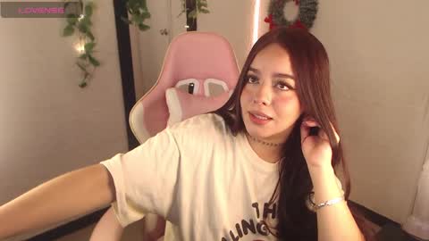 Abril Freelance Model online show from December 3, 3:40 am