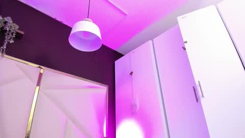 April online show from November 22, 11:35 am