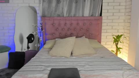 Scarlett Independent Model  online show from January 12, 2:35 am