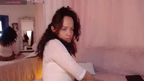 Nadia Cyel online show from February 3, 10:43 pm