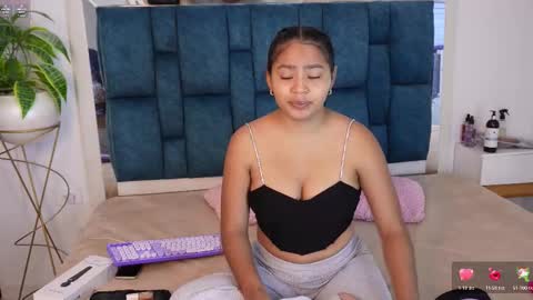   online show from March 25, 7:33 am