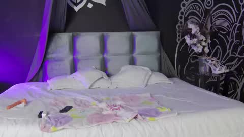 Aranza online show from December 2, 9:28 pm