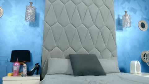 aretialisya online show from September 25, 5:17 am