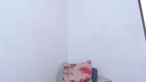 AriaBronw online show from April 10, 2:23 pm