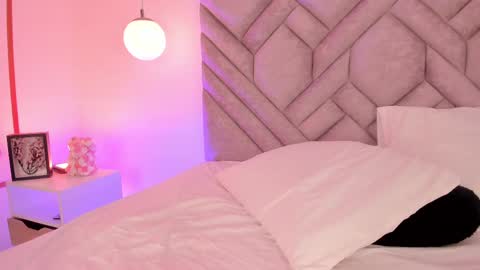 I OOT online show from October 29, 8:33 pm