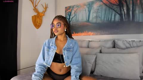 Aria Foster online show from November 17, 4:35 am