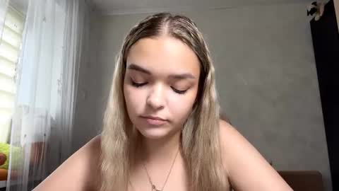 ariamonroex online show from July 29, 10:15 am