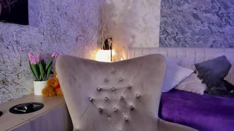 Arianna Collins online show from February 10, 11:57 am